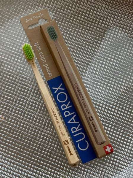  Зубная щетка CURAPROX  wood ultra soft 4400 с деревянной ручкой 